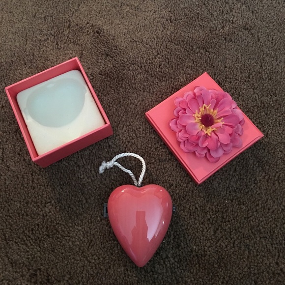 ❤️Locket Ornament❤️ - Picture 1 of 8
