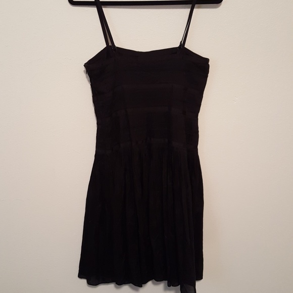 Little black dress - Picture 2 of 5