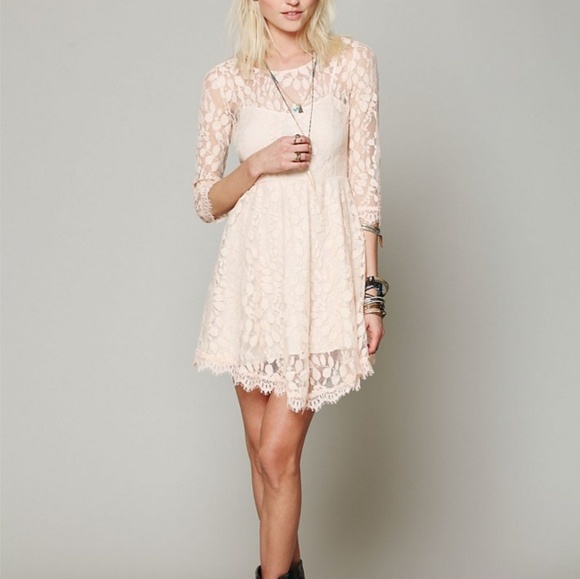 Free People Dresses & Skirts - Free People Pink Lace Floral Dress