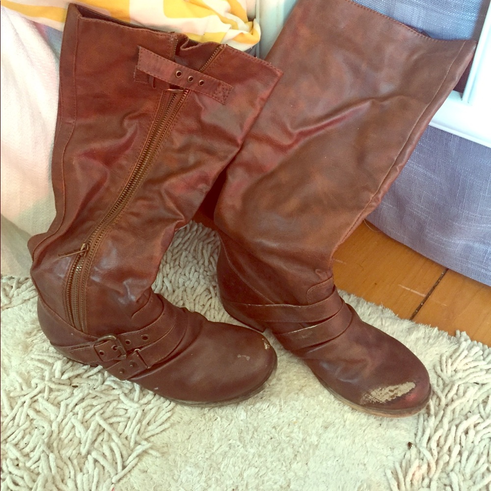 Women's tall brown zip boots
