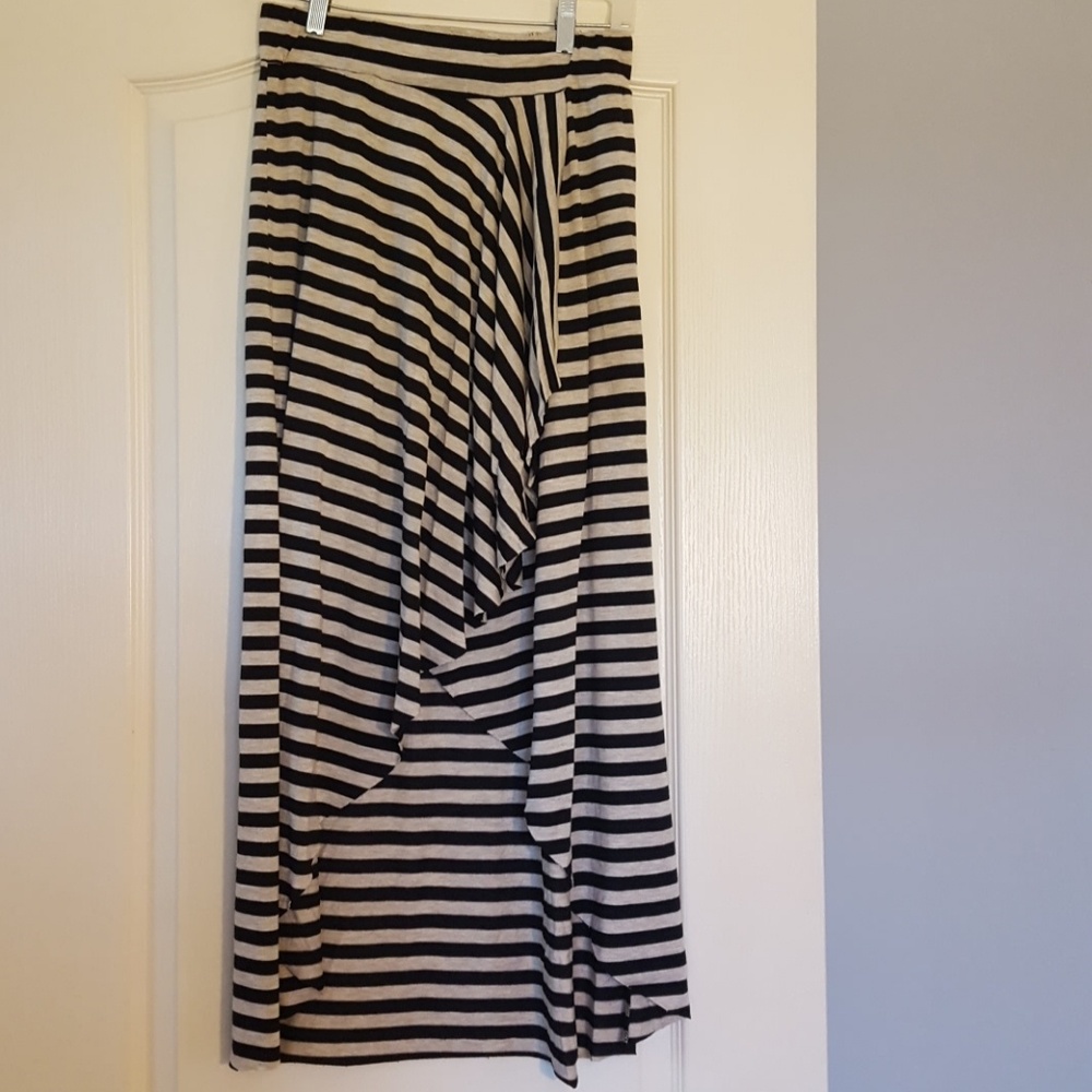 Maxi Skirt Striped Black and Ivory
