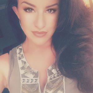 Meet your Posher, Margo