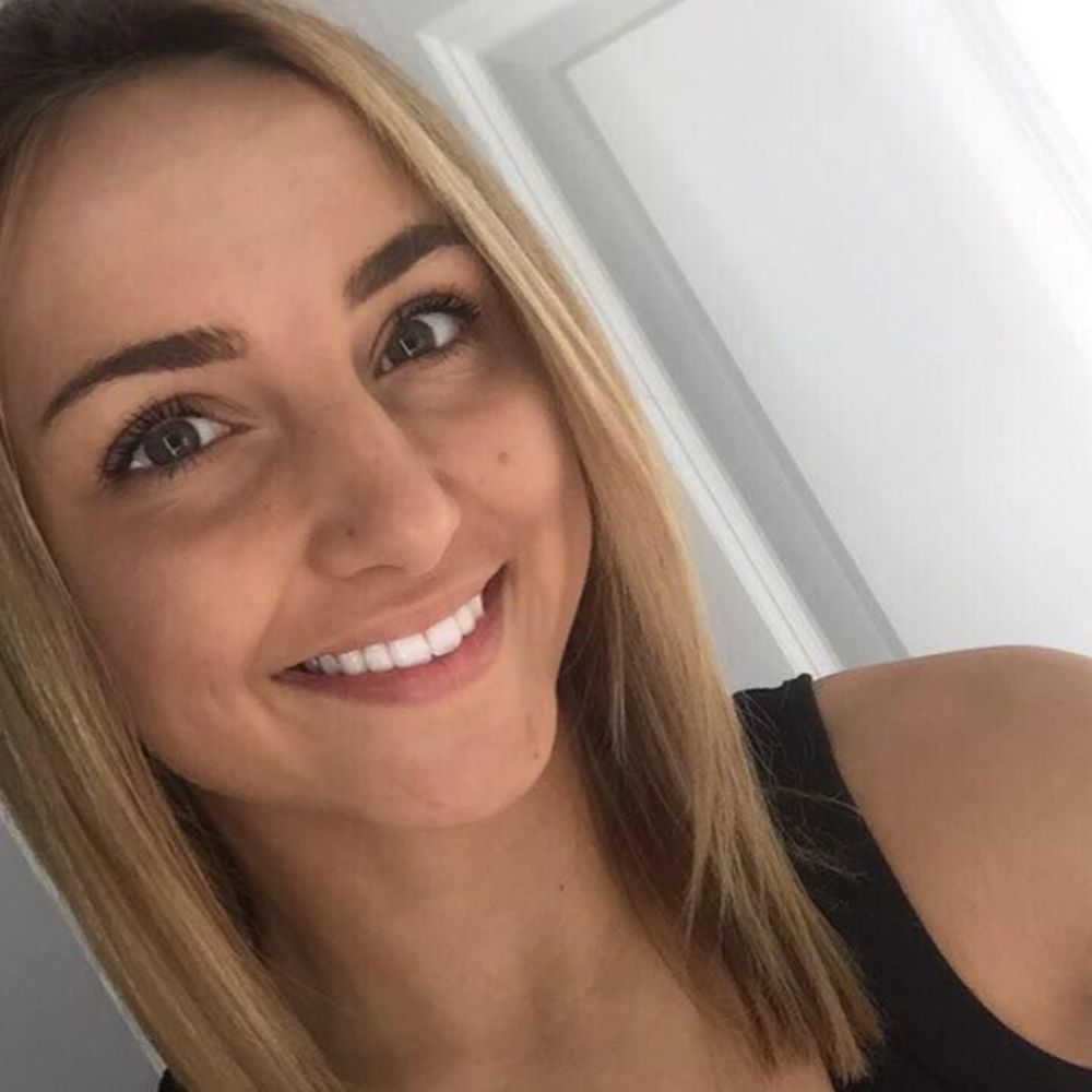 Meet your Posher, Chloe