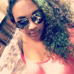 Meet your Posher, Taryn