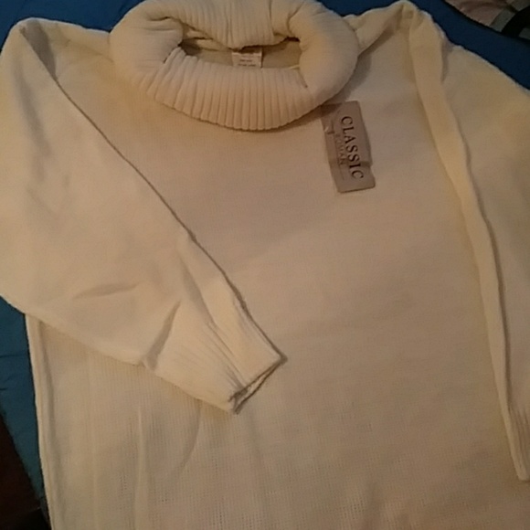 Sweater - Picture 3 of 4