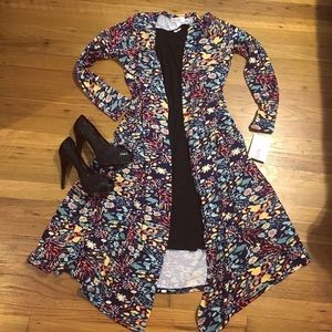 NWT LuLaRoe Sarah sweater