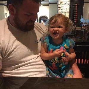 Meet your Posher, Cliff