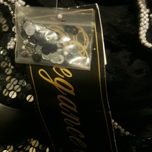 Dress - Picture 4 of 4