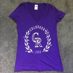 PINK Colorado Rockies T-Shirt size medium