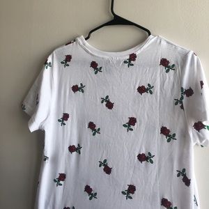 white rose t-shirt