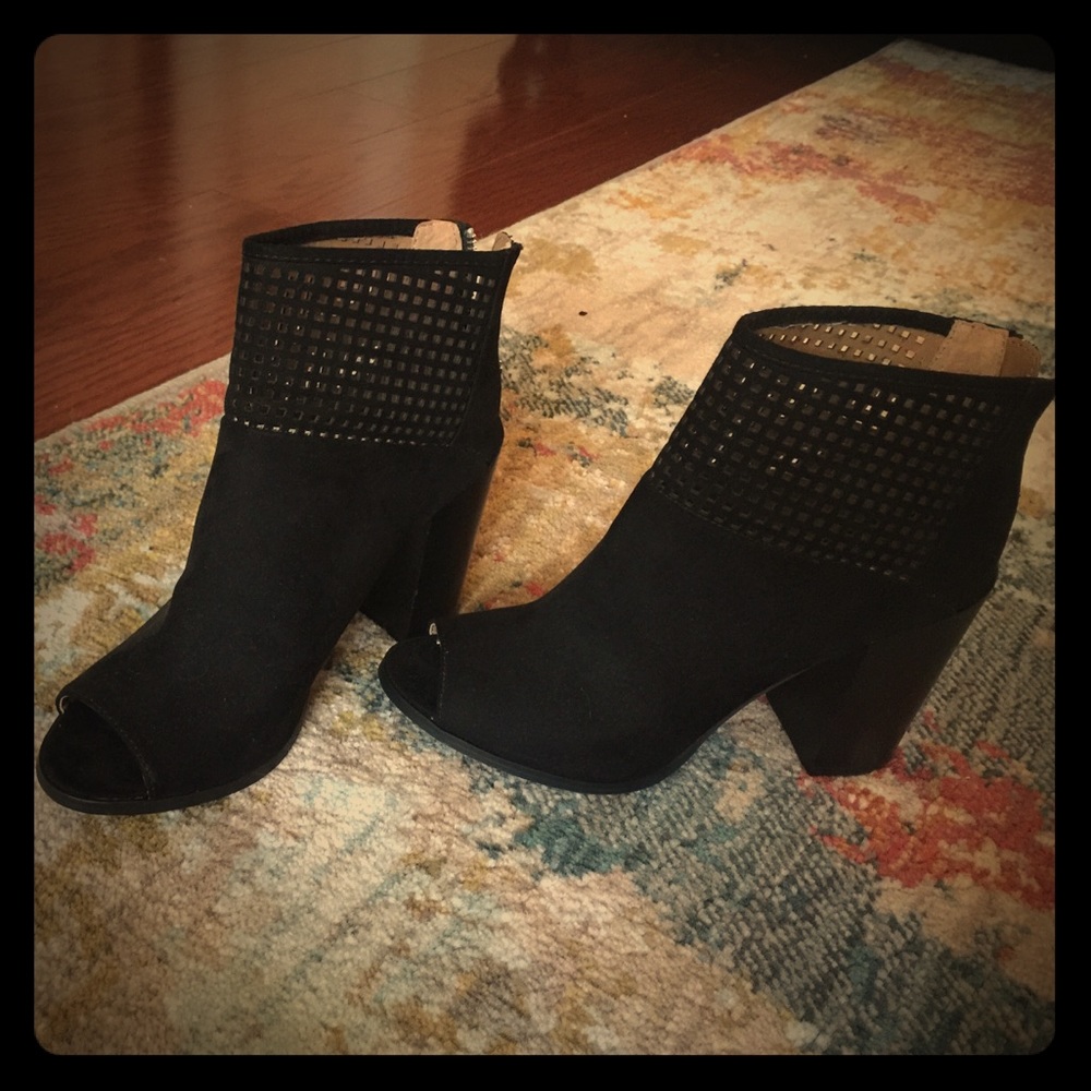 Report Open Toe Heels