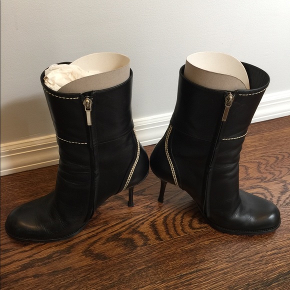 Authentic Christian Dior booties with zipper - Picture 3 of 6