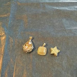 Pendants/charms