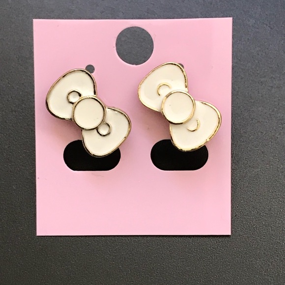 Hello kitty bow earrings - Picture 5 of 6