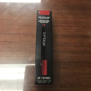 trèStiQue Matte Color & Shiny Balm Lip Crayon
