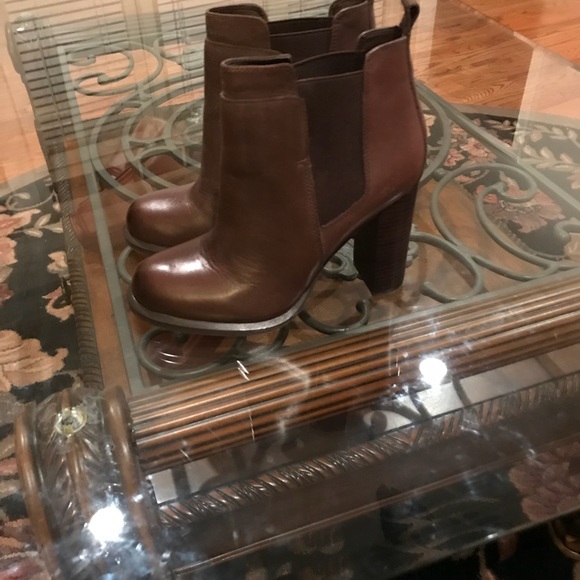 Sam Elderman Booties - Picture 2 of 7