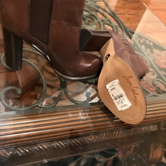 Sam Elderman Booties - Picture 5 of 7