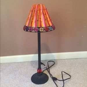 Beautiful threaded desk lamp