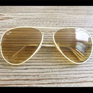 Unpolarized Ray Ban Aviator • Yellow Sunglasses