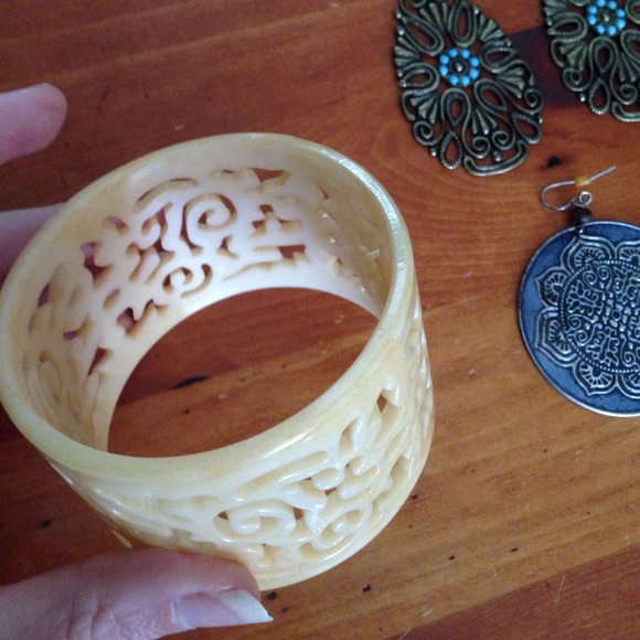 1 pair western boho earrings and cuff Outfitters - Picture 2 of 3