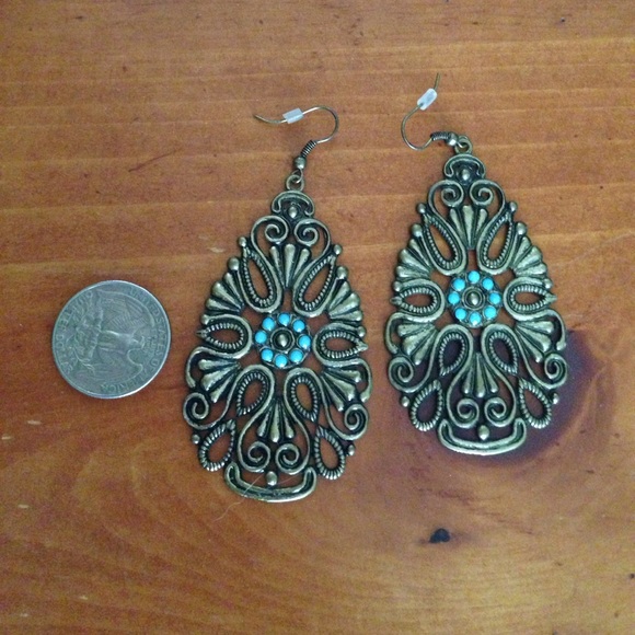 1 pair western boho earrings and cuff Outfitters - Picture 3 of 3