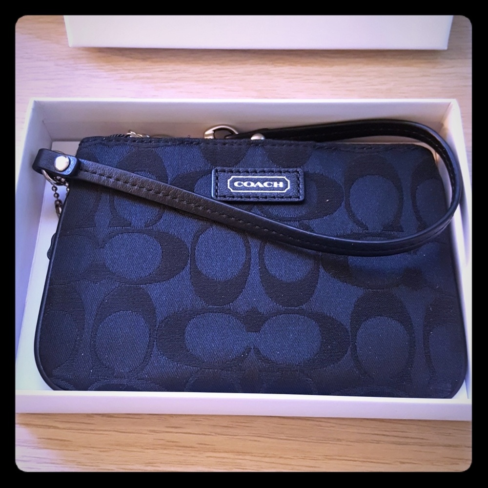 Coach Signature Wristlet- New in box
