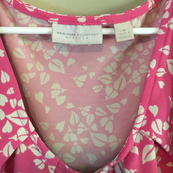 New York & Company Stretch sleeveless top - Picture 3 of 5