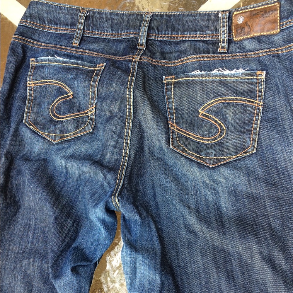 (SOLD) Silver Jeans 👖 Sukzi straight
