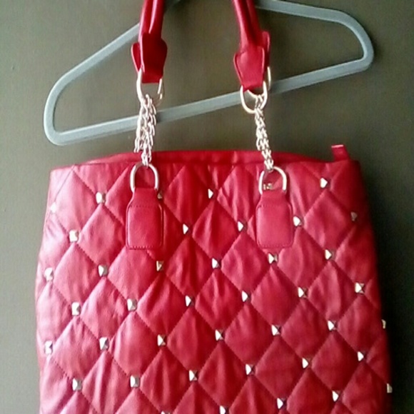 Red purse faux leather with studs - Picture 2 of 5