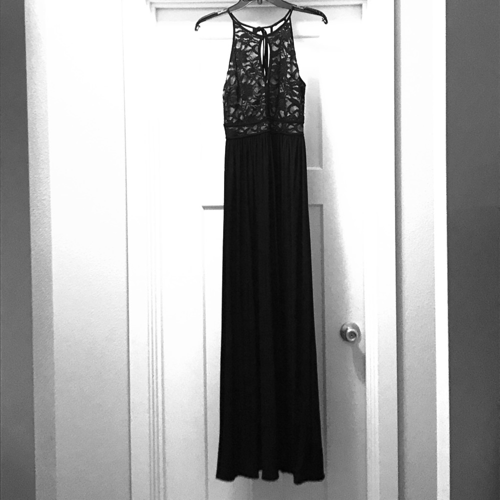 Lace Keyhole Halter Dress sz 7/8