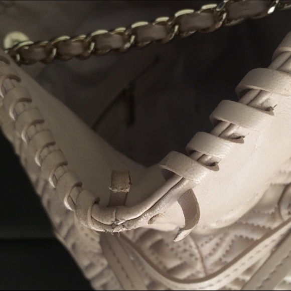 SOLD! Tory Burch Marion Quilted Tote - Picture 3 of 4