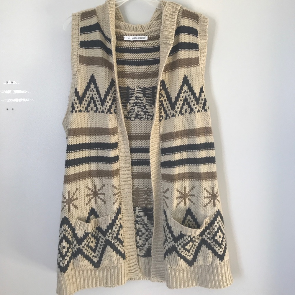 Maurice’s size 1 sweater vest