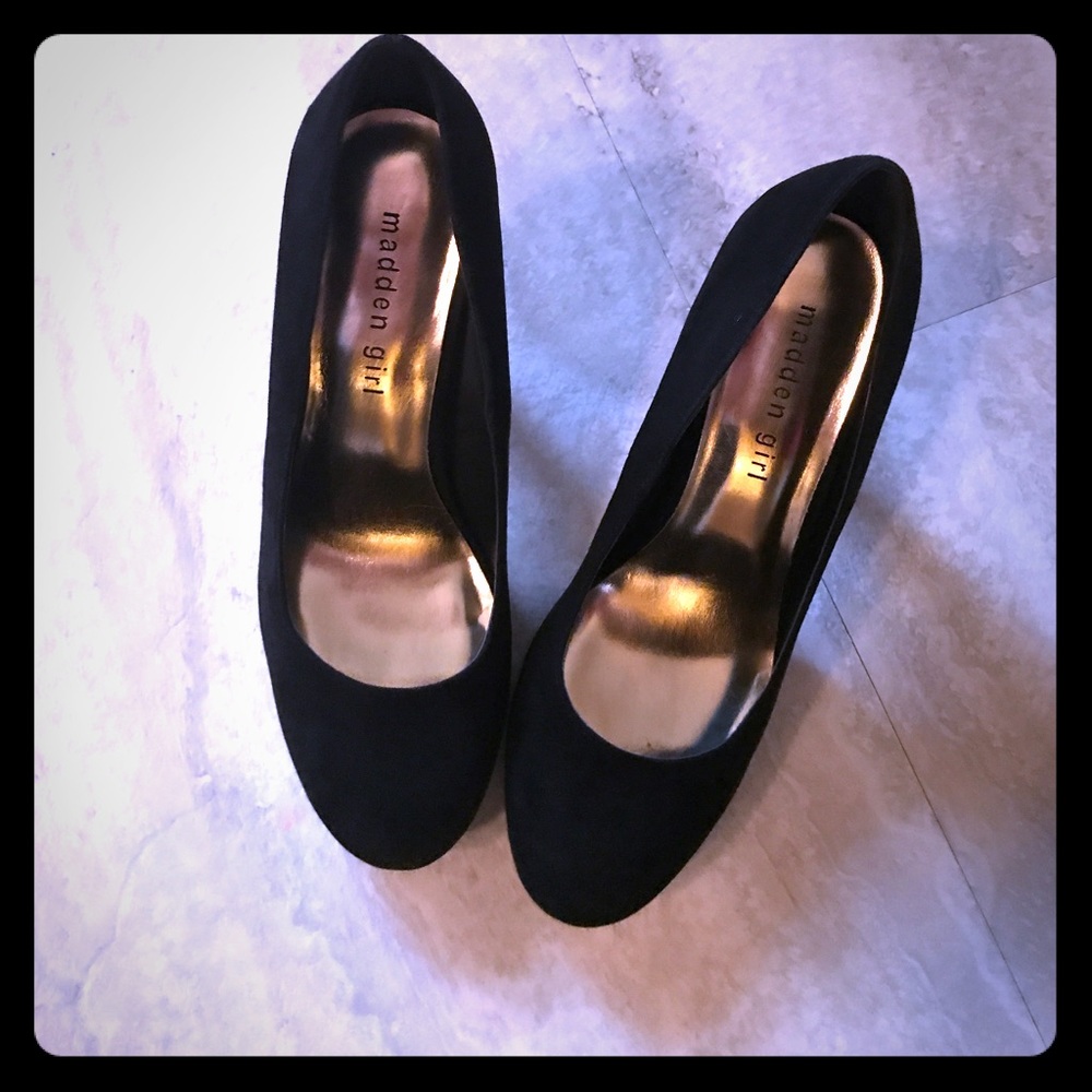 Modern Girl black heels