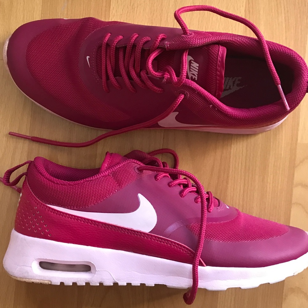 Pink air max Thea