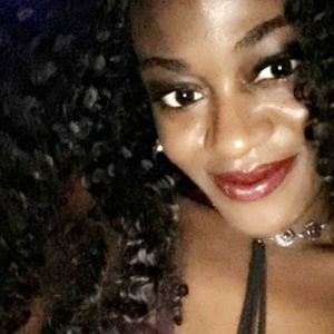 Meet your Posher, Demetria