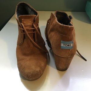 PRICE REDUCED!! Toms Wedges