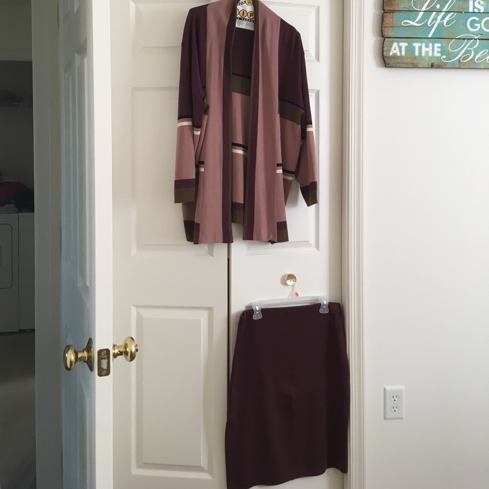 Jacket and skirt set from Italy size 48