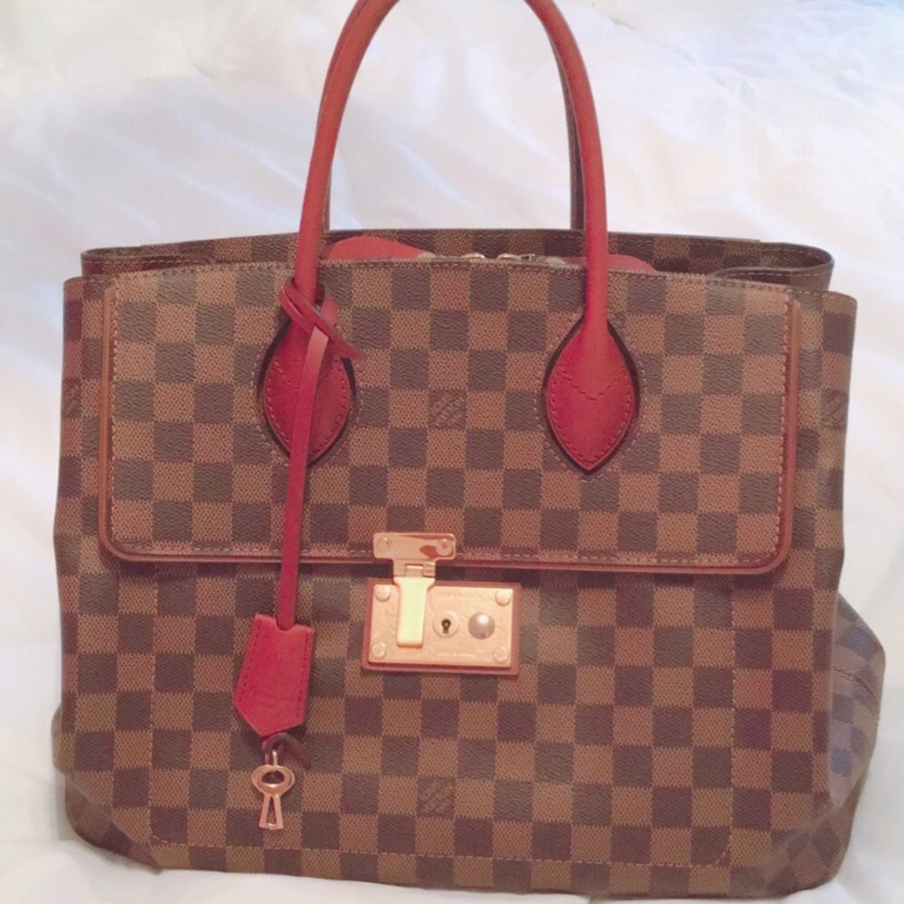 Louis Vuitton special edition. Must have!