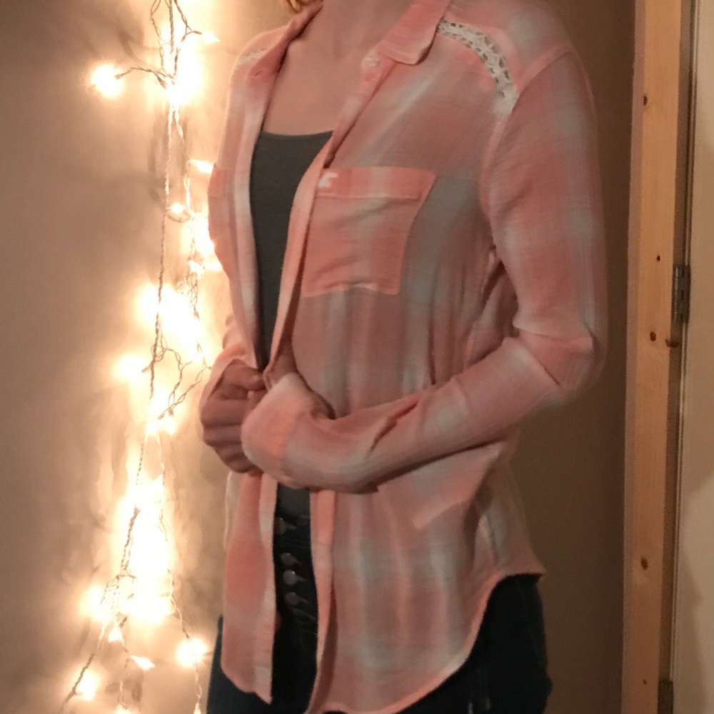 Adorable pink flannel 💘