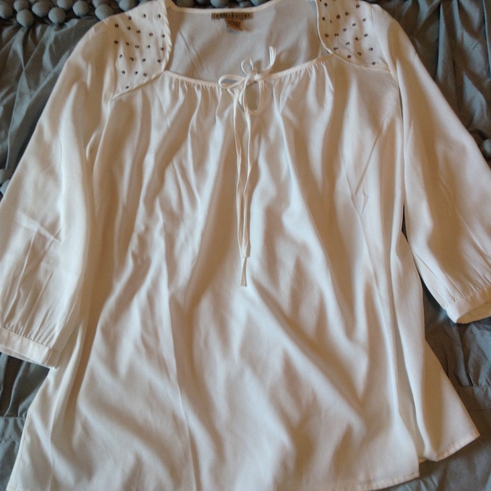 White top never wore it