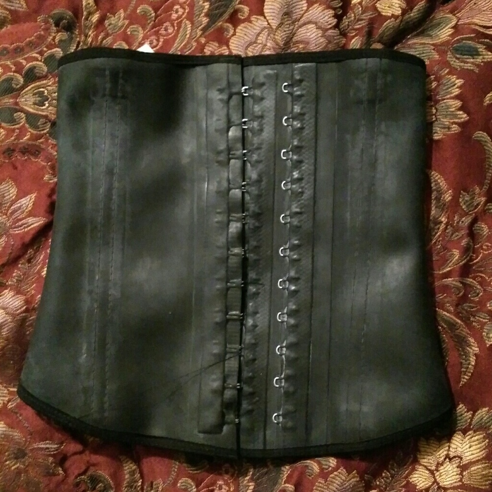 Black Latex Waist Trainer