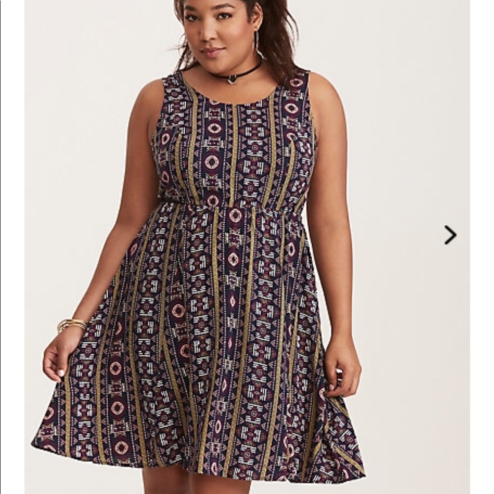 Torrid NWT Printed Bowback Dress