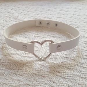 Heart choker white purple punk pastel