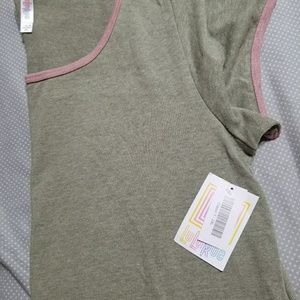 Lularoe Classic T Brand New 2XL
