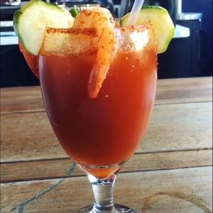 Meet your Posher, Cassandra