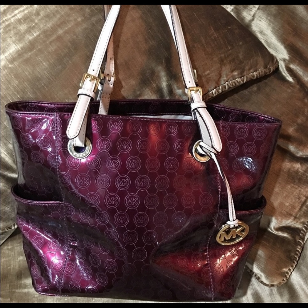 🌟FLASH SALE $199🌟Michael Kors tote🌟