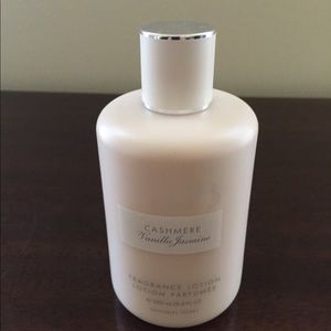 Price drop Rare VS lotion jasmine vanilla
