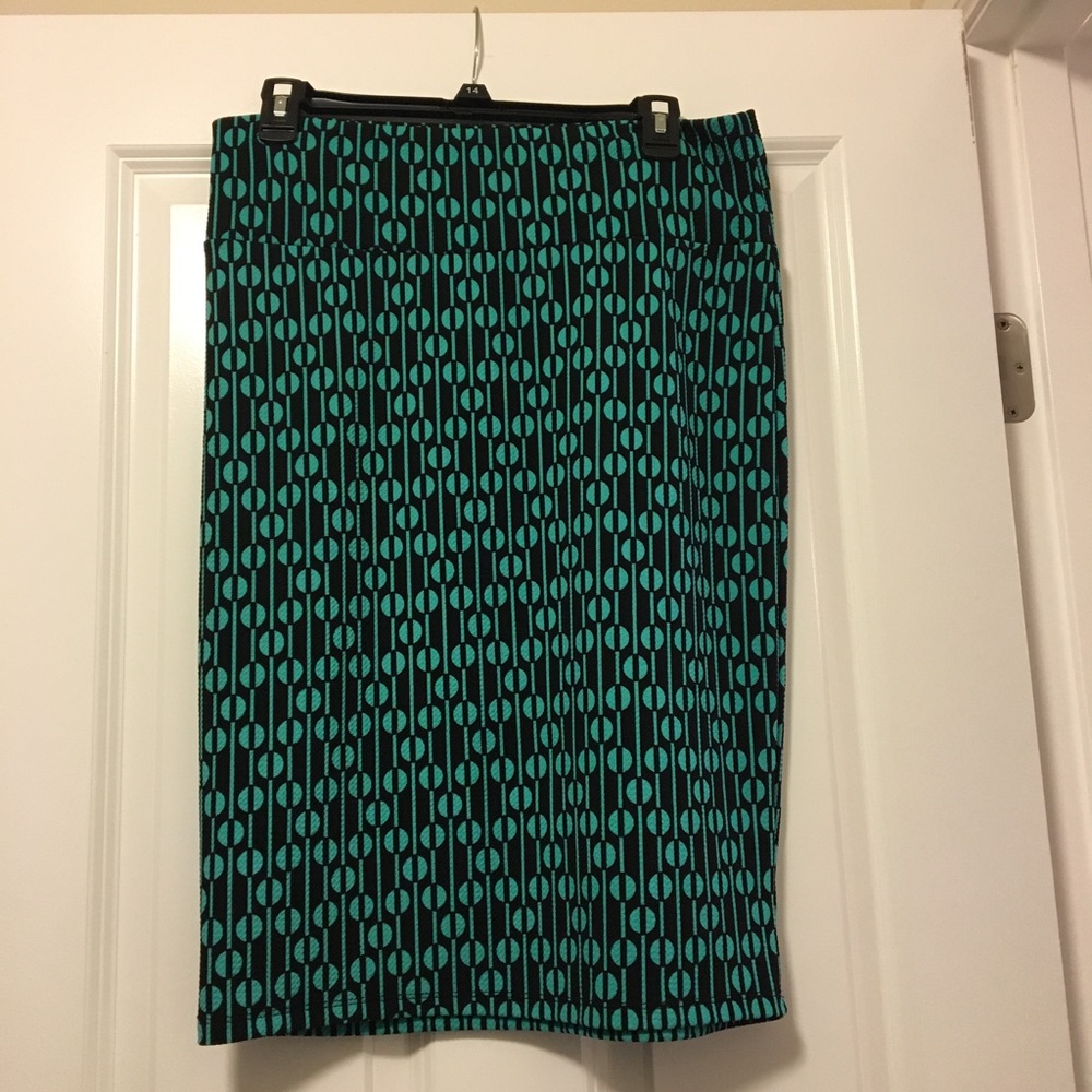 LuLaRoe Cassie Teal & Black Size Large