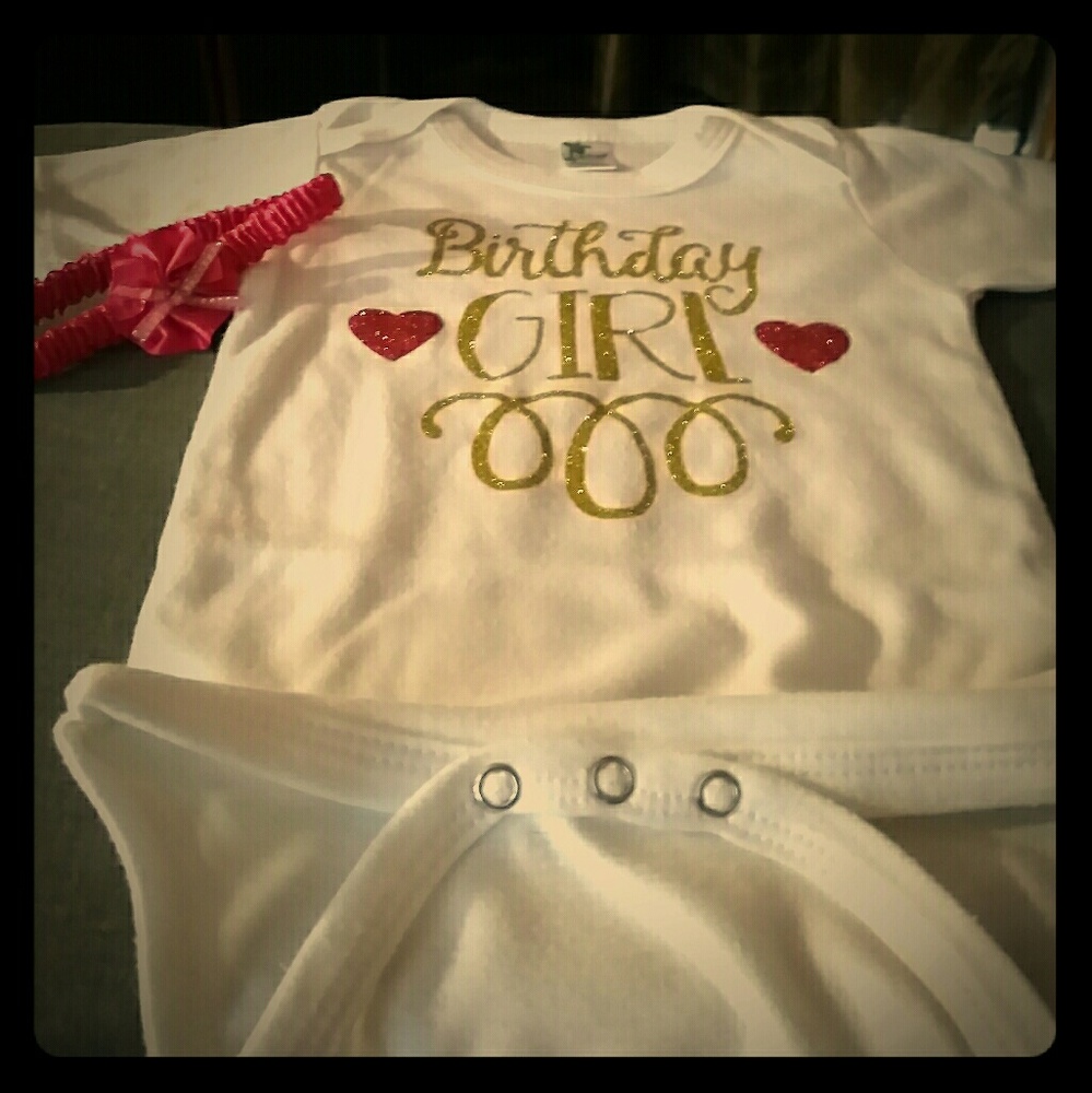 Size 12 month ~ Onsie