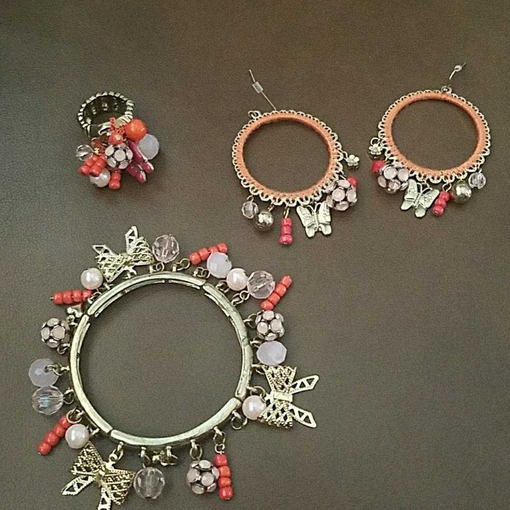 Betsey Johnson Betseyville Jewelry Set